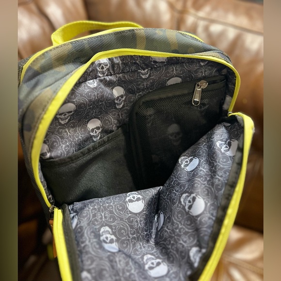 Robert Graham Russel Camo Backpack NWOT - Picture 6 of 9